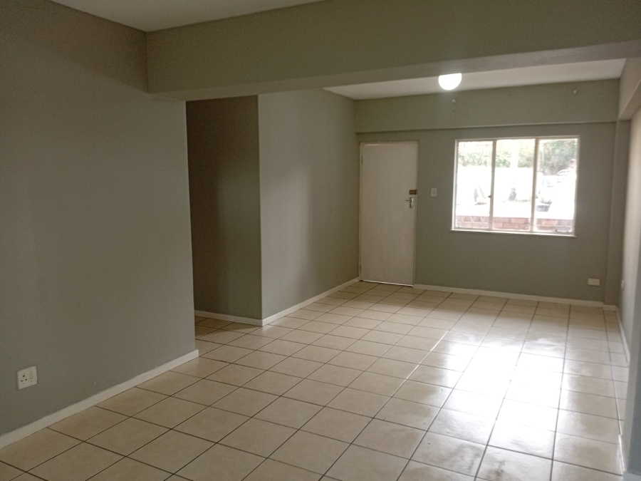 To Let 2 Bedroom Property for Rent in Southernwood Eastern Cape